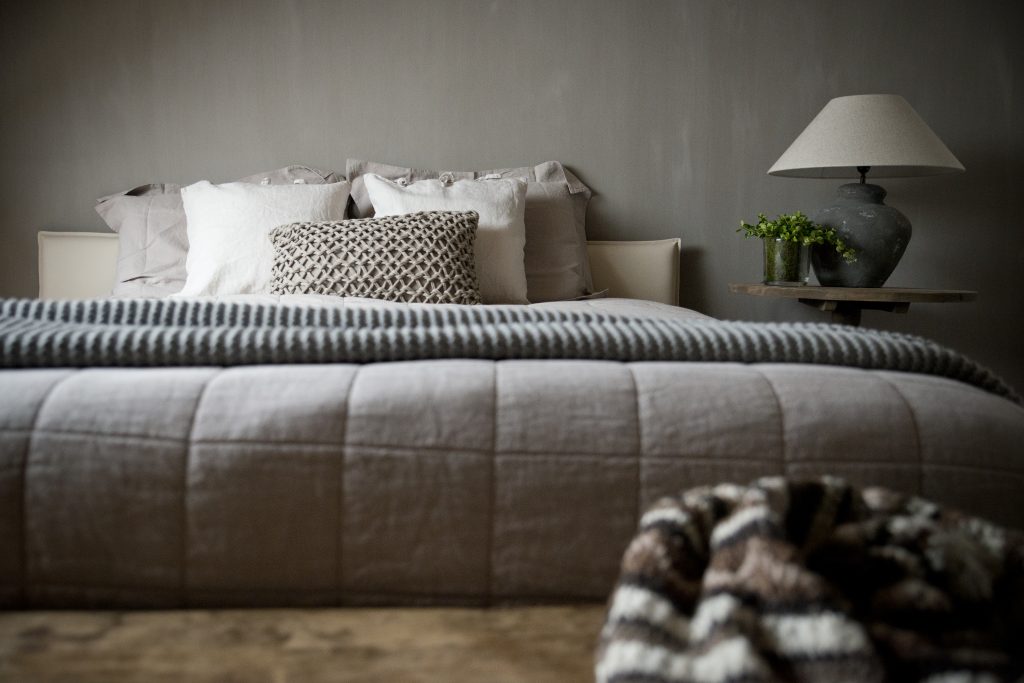 4445 - Building Colours